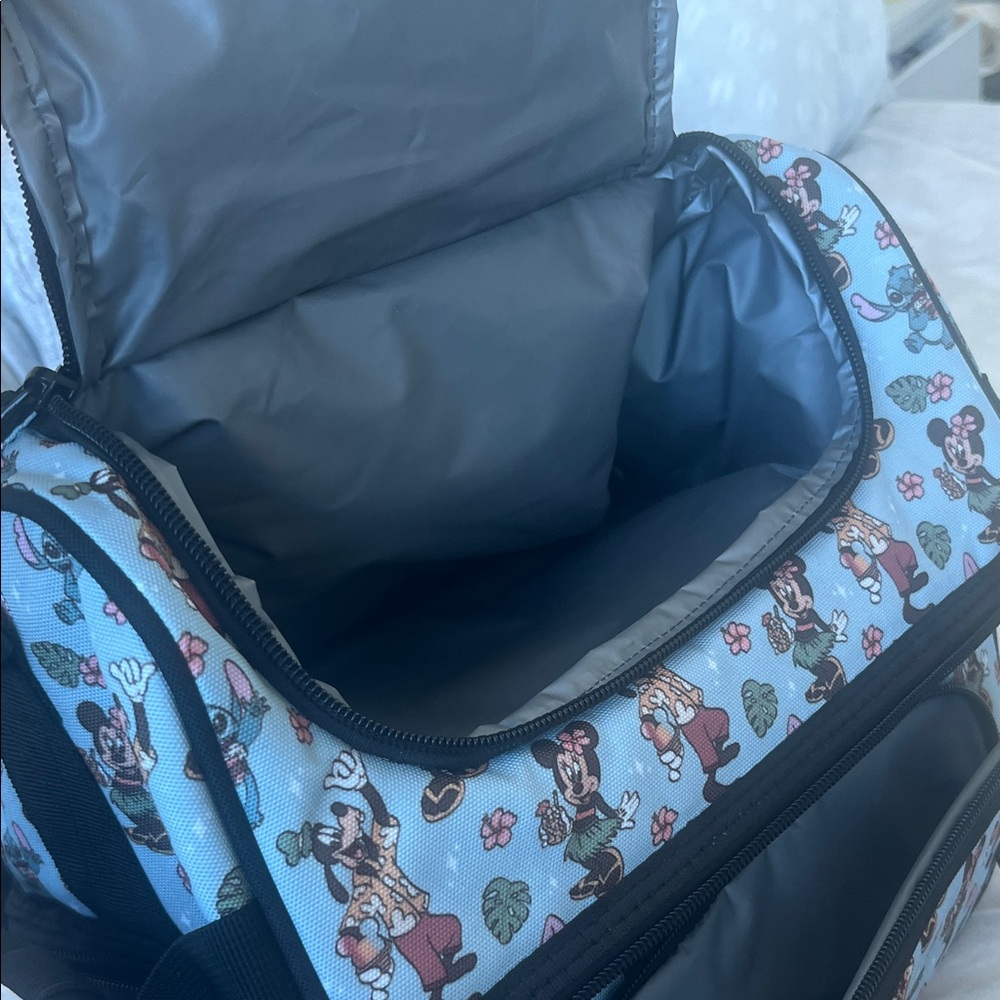 Disney Stitch, Goofy, Minnie & Mickey Mouse in Aloha Hawaii Cooler Bag - Picture 5 of 7